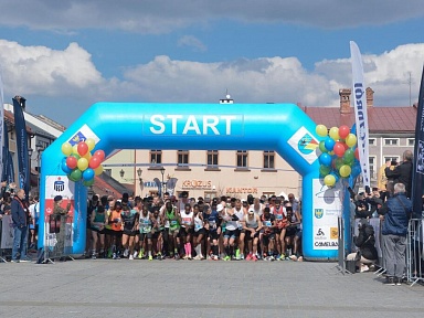 Rekordy na Jubileuszowym PKO Półmaratonie dookoła Jeziora Żywieckiego