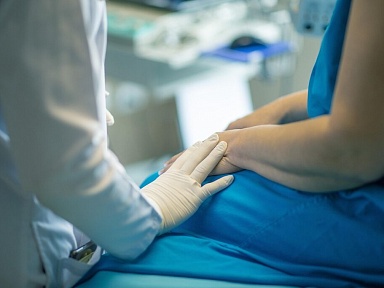 Lekarz zarobił 300 tys. zł w miesiąc. 
